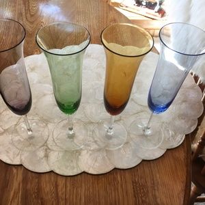 CHAMPAGNE GLASSES